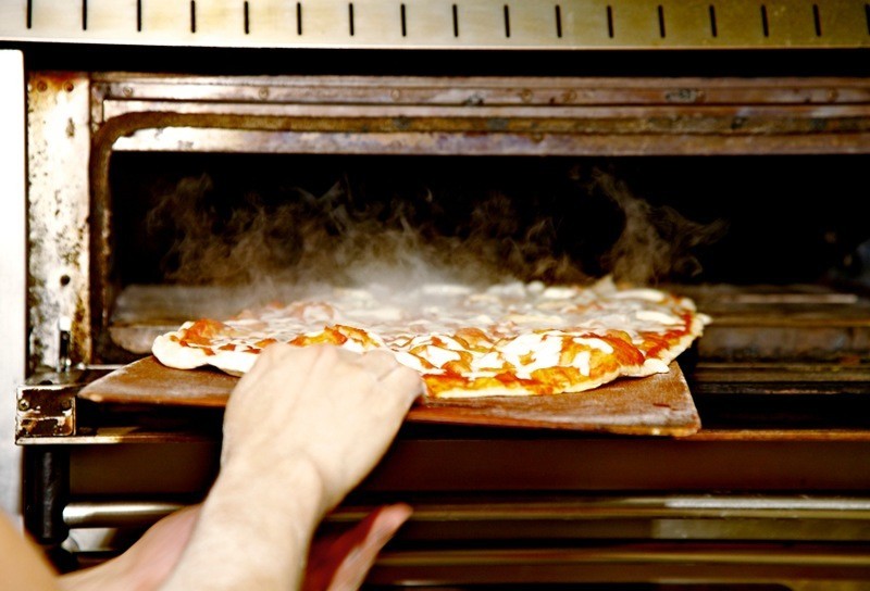 How to Clean Your Pizza Oven